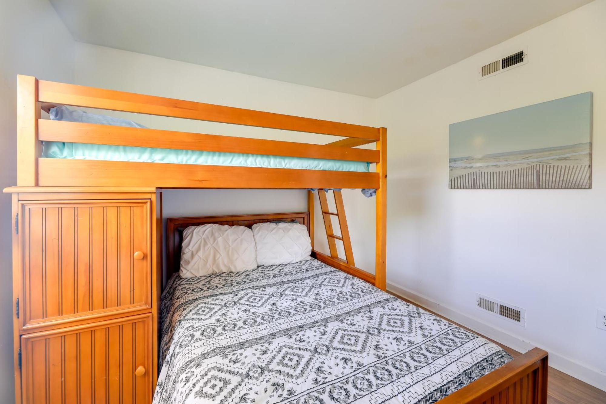 West Of The Moon Ocean Apt With Beach Access! Острів Емералд Екстер'єр фото